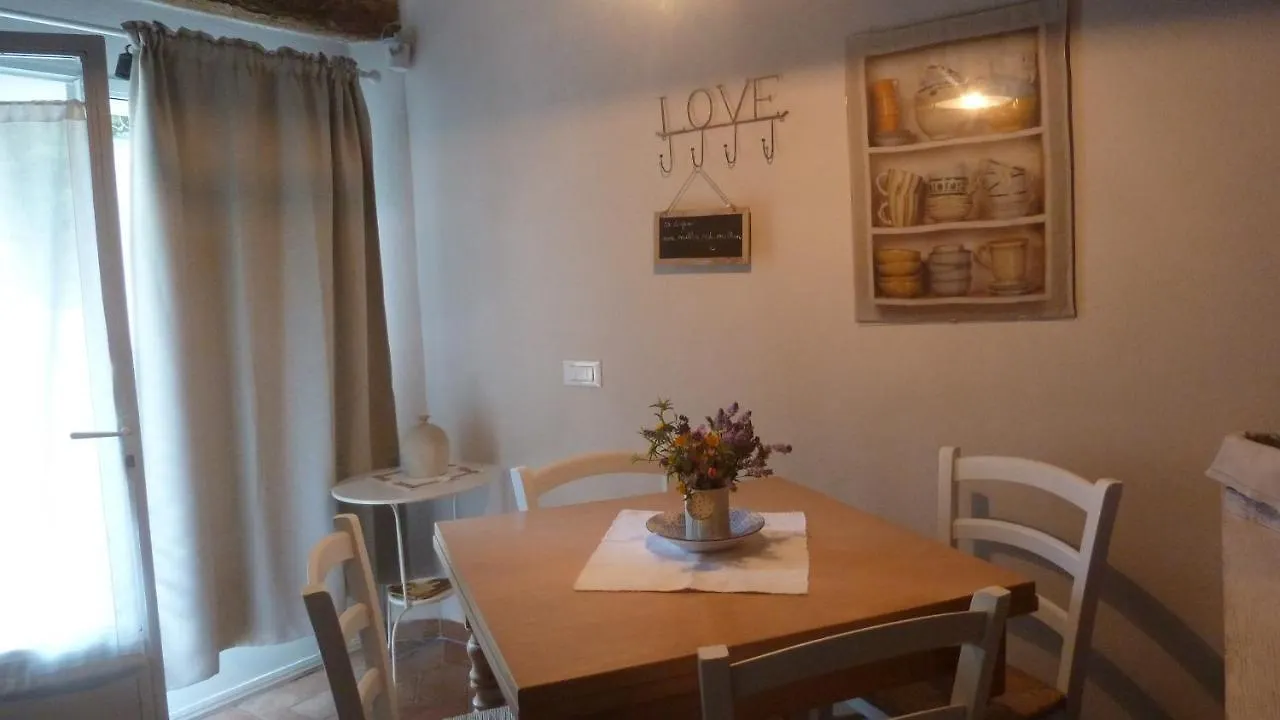 アパート Ciglieri Santermo Casciana Terme Lari Pet&Bike Friendly Free Parkアパートメント イタリア